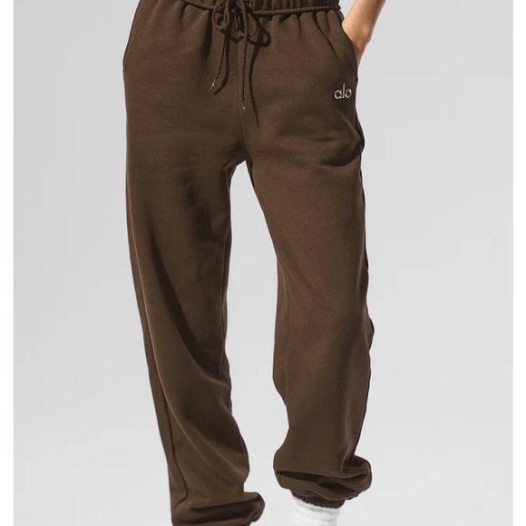 ALO Yoga Pants - ALO Yoga Espresso Accolade Sweatpant